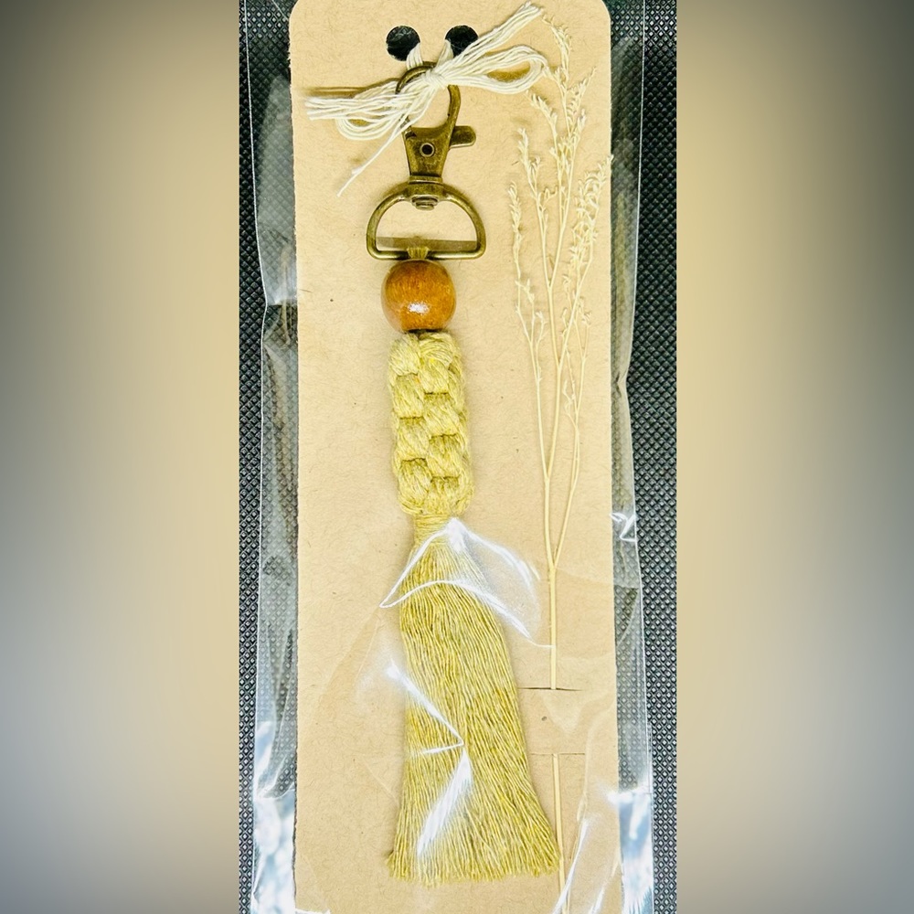 Green Macrame Keychains - Picture 3 of 3